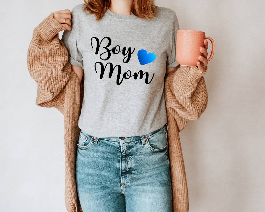 EQWLJWE Boy Mom Shirt for Women Mom Shirts Mother Gifts T Shirt Mom of Boys  Funny Tops Tees 